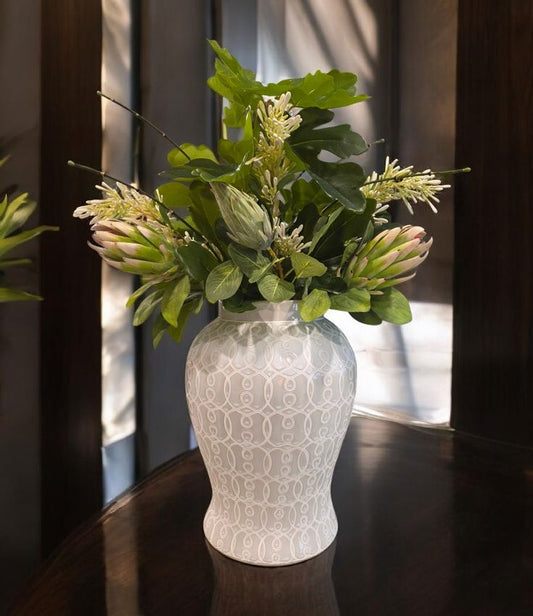 PATE - Large Ginger Jar with proteus, airy white flowers amongst oak leaves