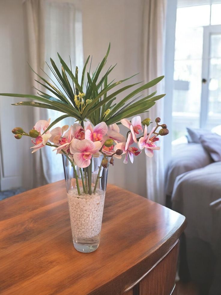 PATE - Glass vase with Pink Orchids in Resin water