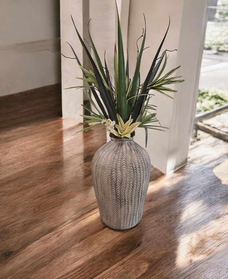 PATE - Floor or table Agave in cement vase
